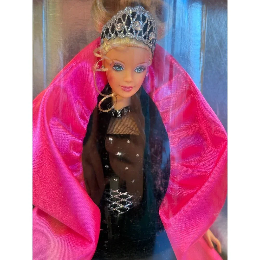 Vintage 1998 Christmas Barbie Happy Holidays Black Crystal Dress Unopened NEW